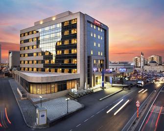 Hampton by Hilton Istanbul Kayasehir - Istanbul - Gebäude