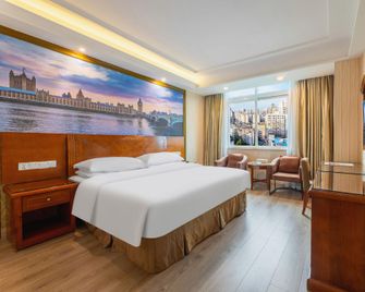 Vienna Hotel Huizhou West Lake Maidi South Road - Huizhou - Slaapkamer