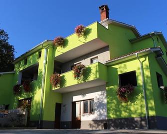 Apartment Theia, Guesthouse Casetta Verde, rural, Central Istria - Motovun - Toà nhà