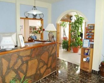 Hotel Fantilli - Puerto Madryn - Reception