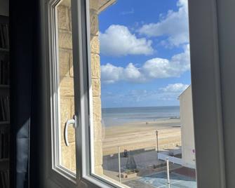 Le Clos Normand - Saint-Aubin-sur-Mer - Balcony