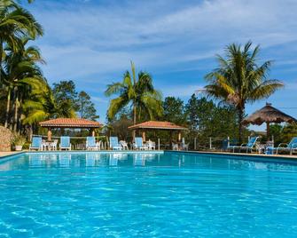 Hotel Fazenda Villa Galicia - Nazare Paulista - Zwembad