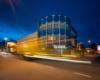 Tien Hotel Georgetown - George Town - Building