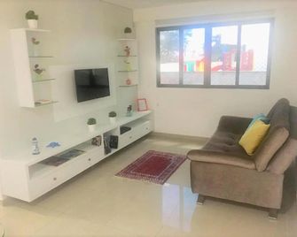 Lindo Ap 101 Quadra do Mar c Garagem - Recife - Sala de estar