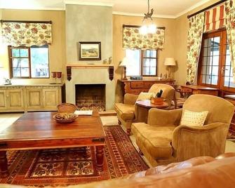 Thandile Country Lodge - Bela-Bela - Salon
