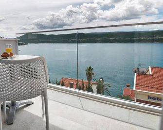 Hotel Villa Nova - Neum - Balkon