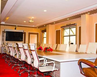 Decale Jewel Stone Hotel - Nairobi - Sala de reuniões