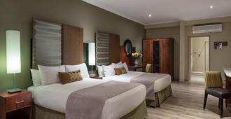 Protea Hotel by Marriott Upington - Upington - Bedroom