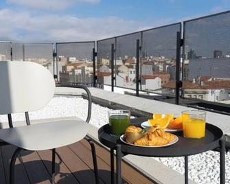 Hotel Trafalgar - Madrid - Balcony