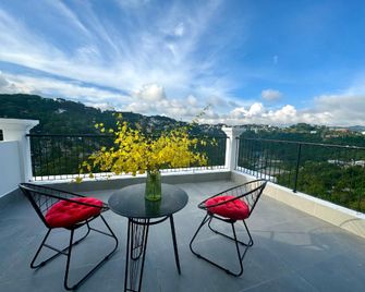 Memory Inn - Sky View - Dalat - Balcony