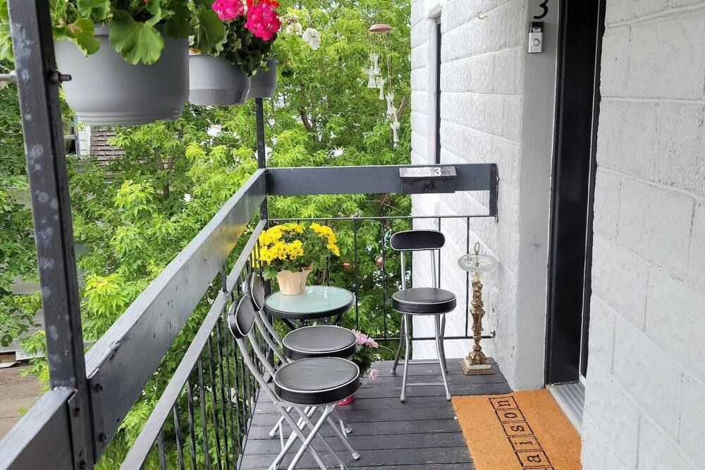 Vibrant apartment in the heart of the town - Edmundston - Balkon