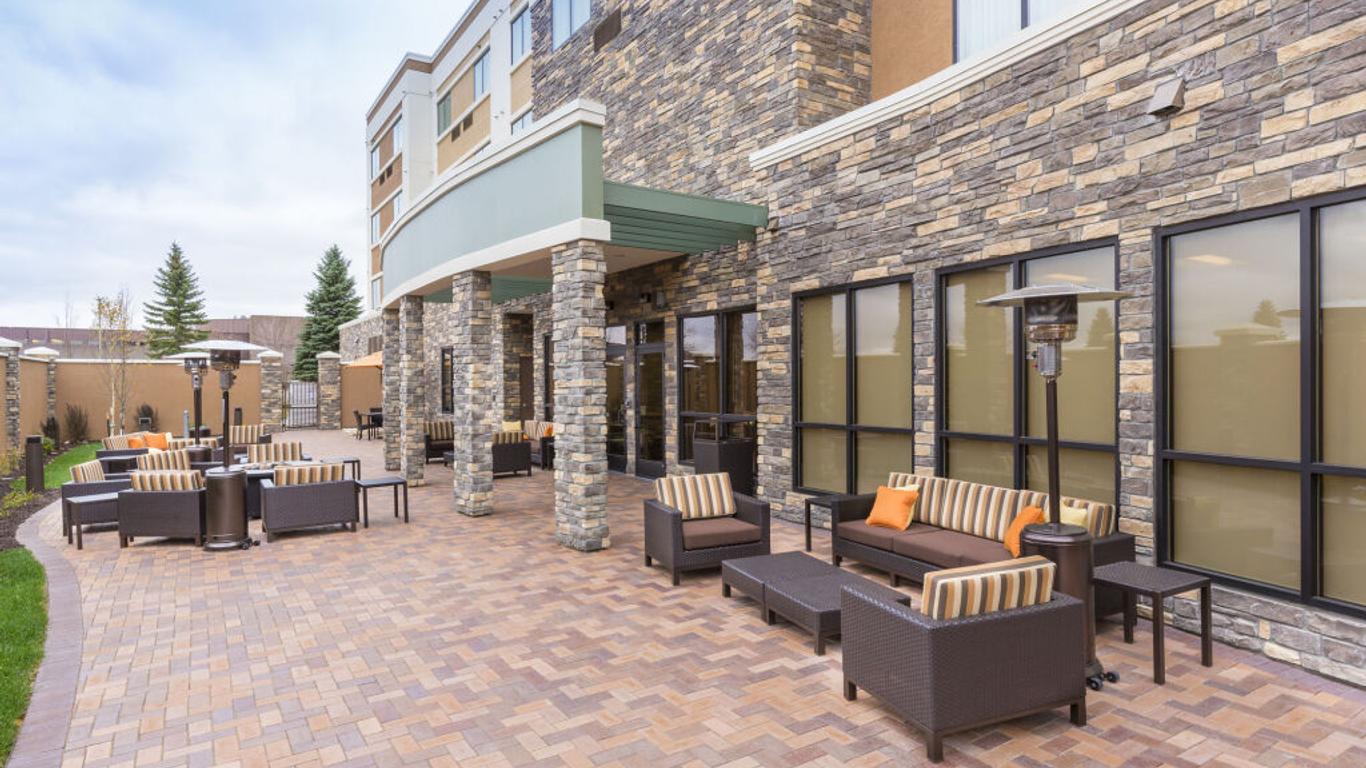 Courtyard by Marriott Bismarck North