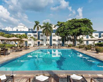 Novotel Manaus - Manaos - Piscina
