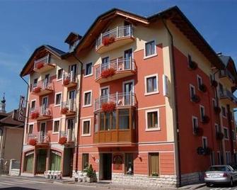 Hotel Milano - Asiago - Edificio