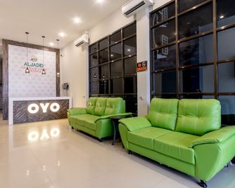 Hotel O Aljadid Masjid Raya Al Mashun Medan - 6 Hour Stay - Медан - Лоббі