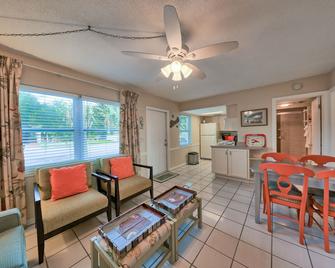 Beachtrail Lodging - Clearwater Beach