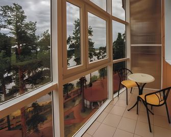 Park-hotel - Perm - Balcón