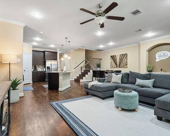 3-story Luxury: Webster's Finest - Webster - Living room