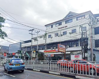 RedDoorz near Sam Ratulangi Manado - Manado - Edificio