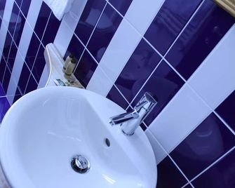 Nannalia B&B - Marina di Carrara - Baño
