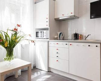 Happy Tower - Krakow - Kitchen