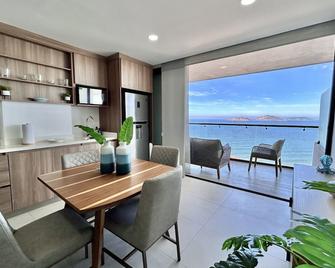 Sunset hills Apartments - Mazatlán - Dining room