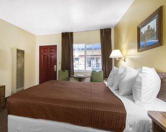 Eureka Town House Motel - Historic Old Town - Eureka - Quarto
