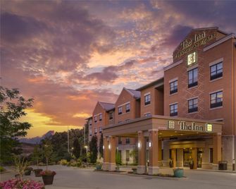 Best Western Plus Franciscan Square Inn and Suites Steubenville - Steubenville - Gebouw