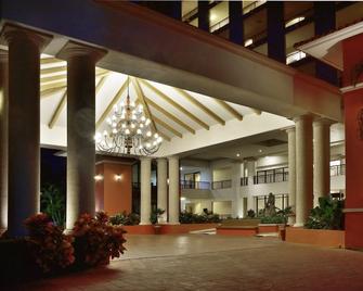 2 Bed 2 Bath, plus one den at Playa Royale Condo 3508, Free WIFI - Nuevo Vallarta - Edificio