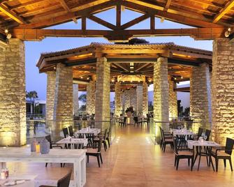 Olympic Lagoon Resort Ayia Napa - איה נאפה - מסעדה