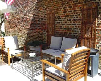 Chambres et Table d'hôtes La Belle Lensoise - Lens - Patio