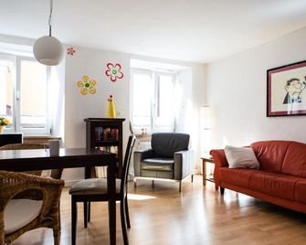 Ferienwohnung in der Kirchgasse - Landshut - Jadalnia