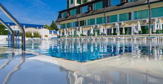 Montecito Hotel - Sofia - Pool