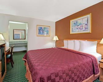 Travelodge by Wyndham Sacramento / Rancho Cordova - Sacramento - Bedroom