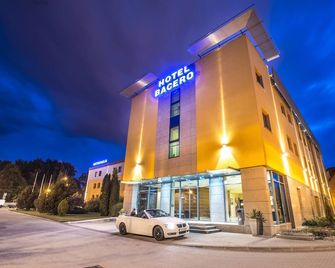 Premium Hotel Bacero Wroclaw - Wrocław - Byggnad