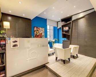 Residenza Borghese - Rome - Front desk