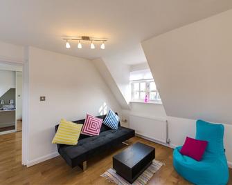 Stunning flats in Rye - Rye - Living room