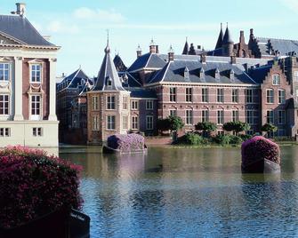 Mercure Hotel Den Haag Central - The Hague - Building