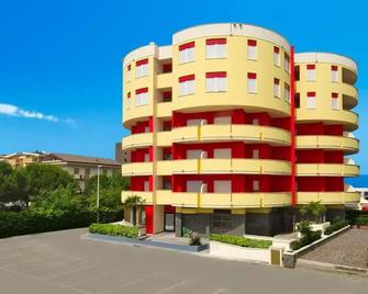 Esperia - Alba Adriatica - Edificio