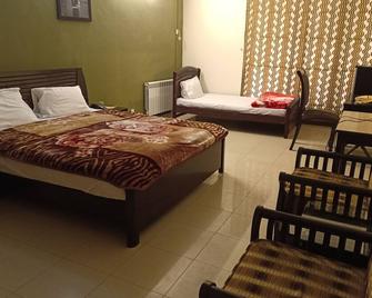 Family room with central heating system/AC - Rawalpindi - Bedroom