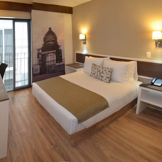 Bedroom view of Hotel Plaza Revolución