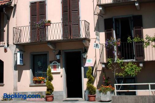 Il Vapore - Oggebbio - Building