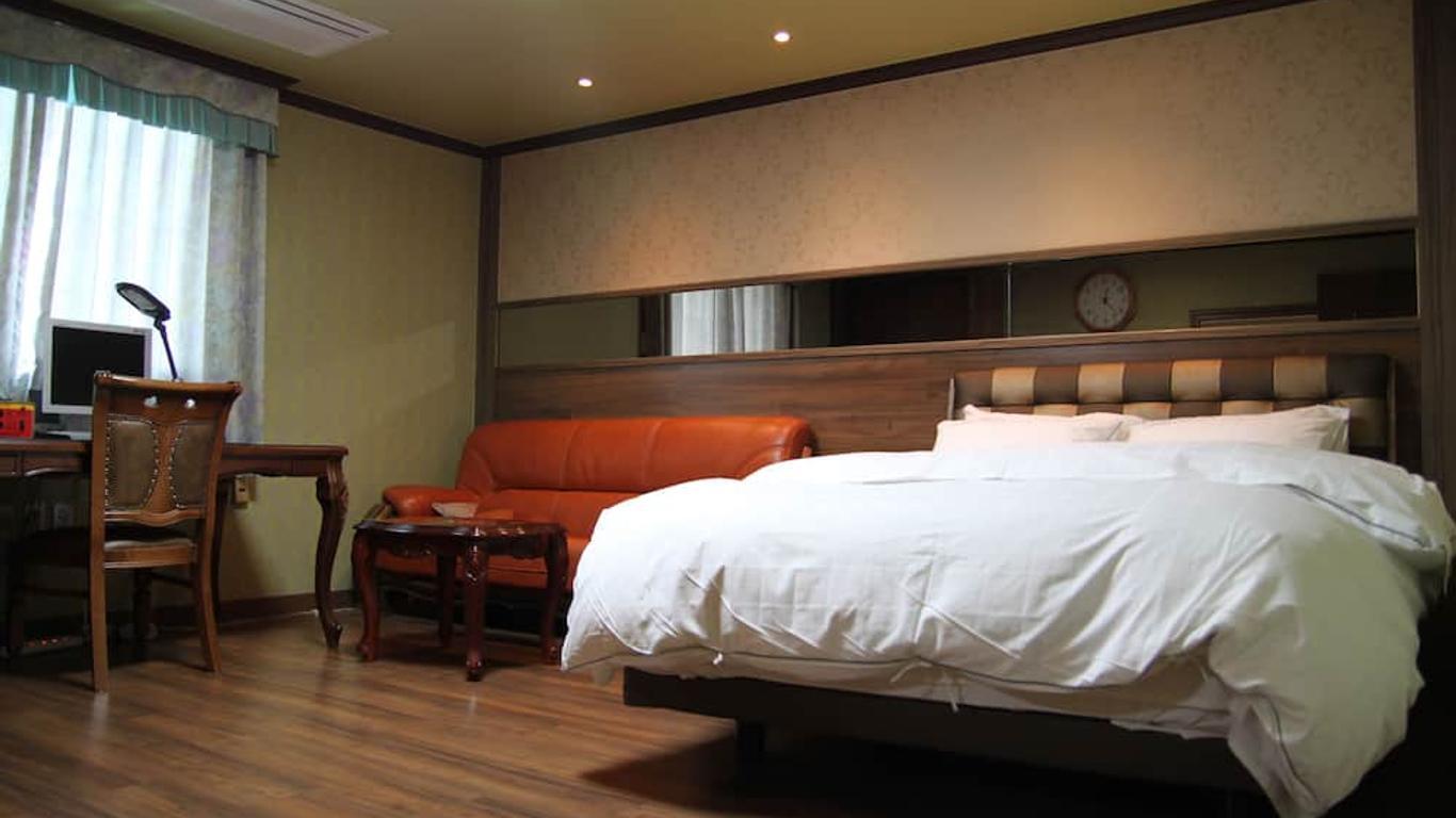 Gunsan Western Hotel