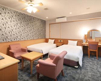 Green Rich Hotel Aso Kumamoto Airport (Artificial hot spring Futamata Yunohana) - Kikuchi - Habitación