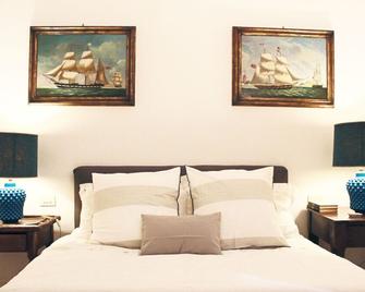 B&B Casa Chinaski - Sferracavallo - Habitación