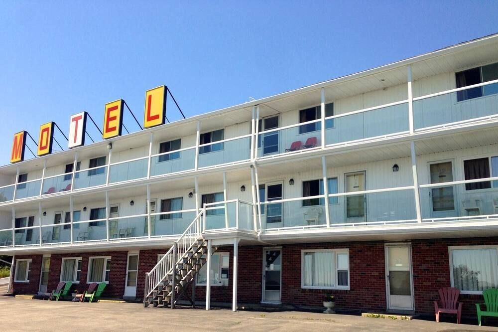 Hillside Motel thumbnail 3