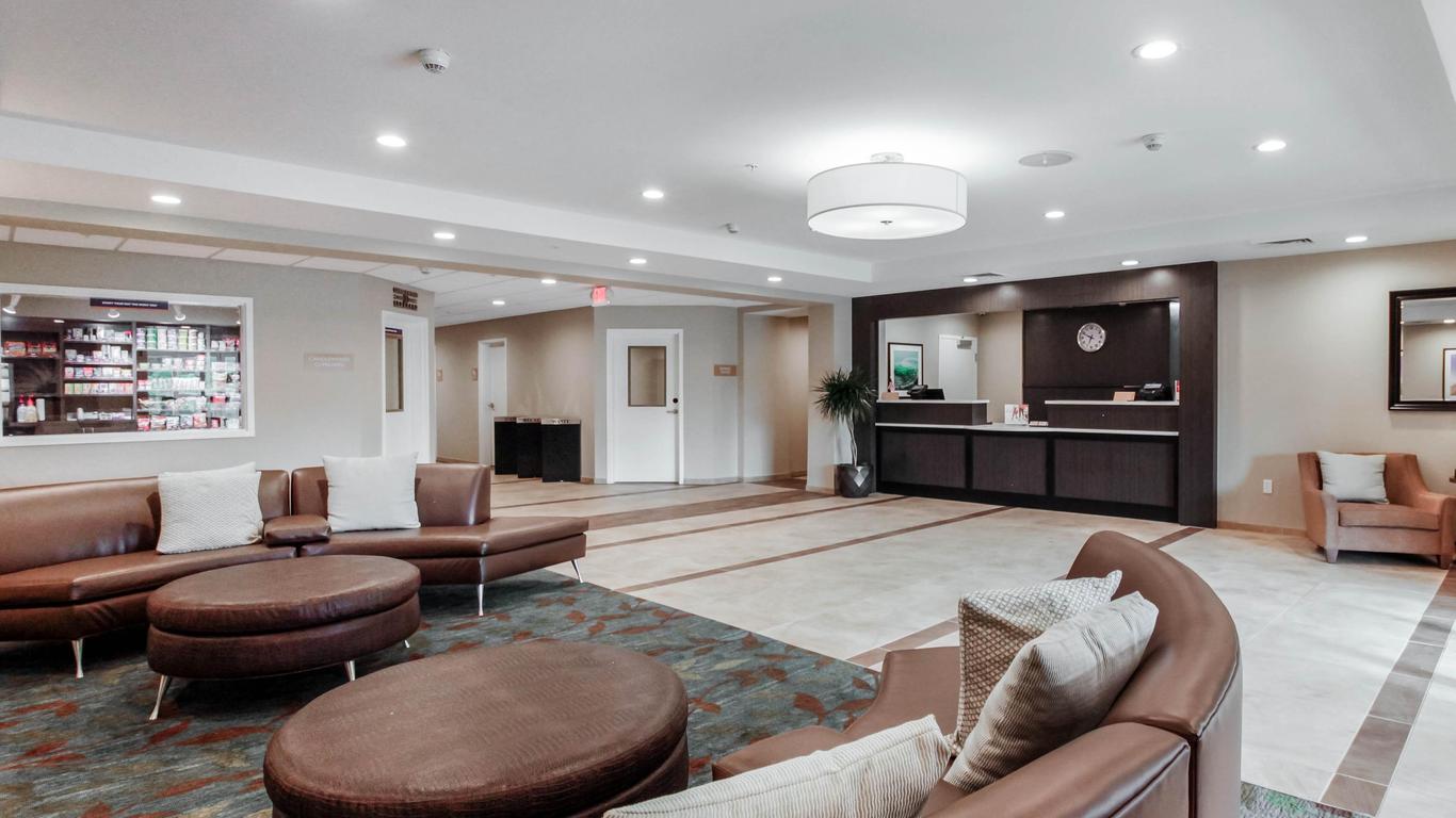 Candlewood Suites Brighton