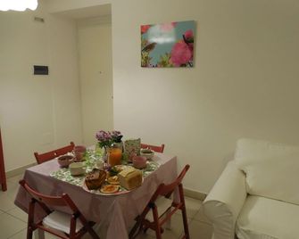 B&b Sogni d'Oro - Civitanova Marche - Comedor