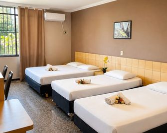 Hotel Diplomat - Brasilia - Bedroom
