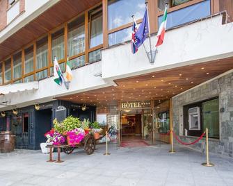 Relais des Alpes - Sauze d'Oulx - Κτίριο